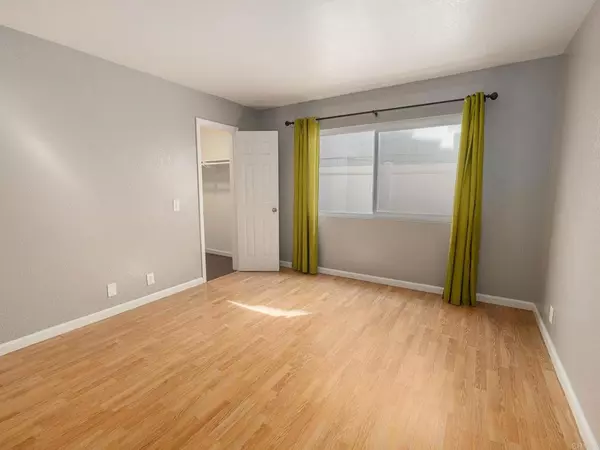 San Diego, CA 92139,2329 Grove View RD