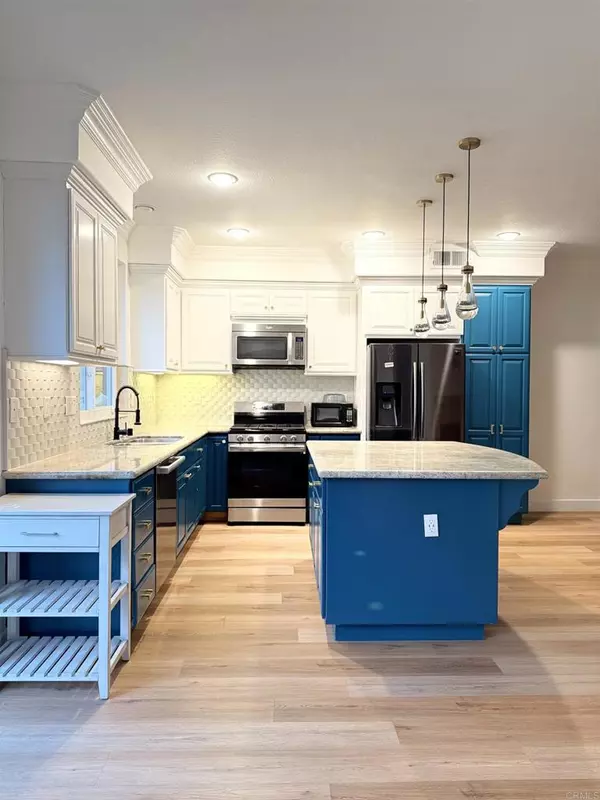 Chula Vista, CA 91914,2464 Mackenzie Creek Rd