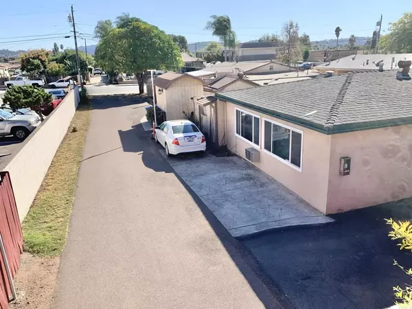 El Cajon, CA 92021,1430 1434 Peach AVE
