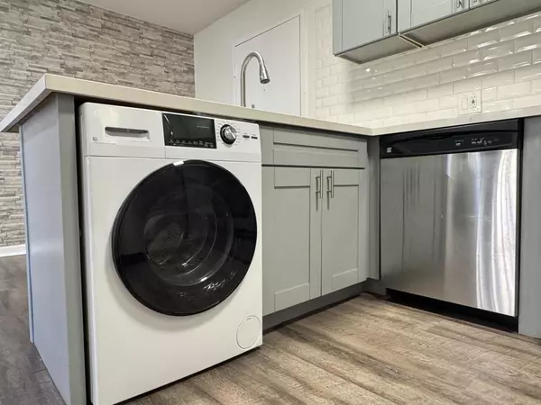 San Diego, CA 92102,3029 Broadway #14