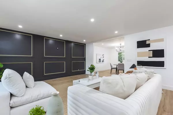 La Mesa, CA 91942,5995 BROADMOOR DR