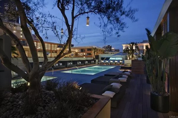 San Diego, CA 92101,207 5Th AVE #560