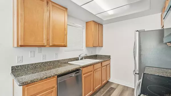 El Cajon, CA 92021,830 Broadway #8