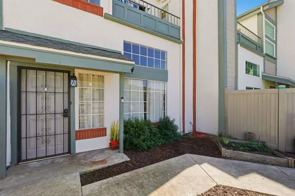 8765 Spring Canyon DR, Spring Valley, CA 91977