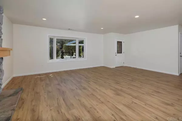 El Cajon, CA 92019,1074 Ellen Lane