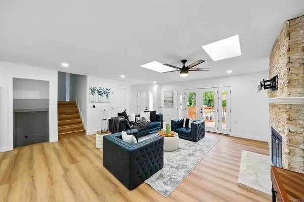 San Diego, CA 92115,4848 54Th ST