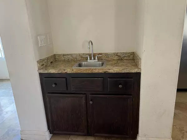 Bonita, CA 91902,467 Cherry Hills LN