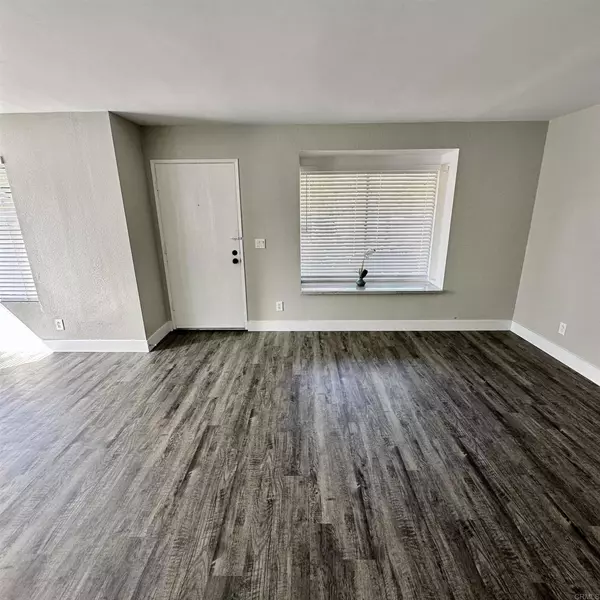 San Diego, CA 92139,7007 Appian DR #B