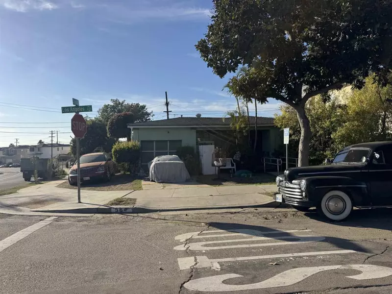 564 Los Angeles PL, San Diego, CA 92114