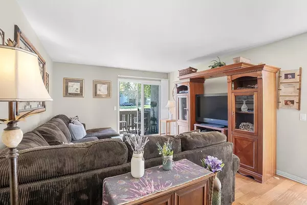 Escondido, CA 92027,2536 White Oak PL #1