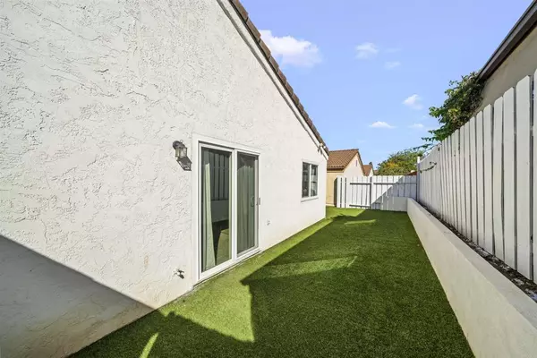 San Diego, CA 92113,1012 S 45th ST