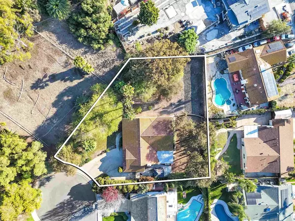 Bonita, CA 91902,3738 Glen Verde CT