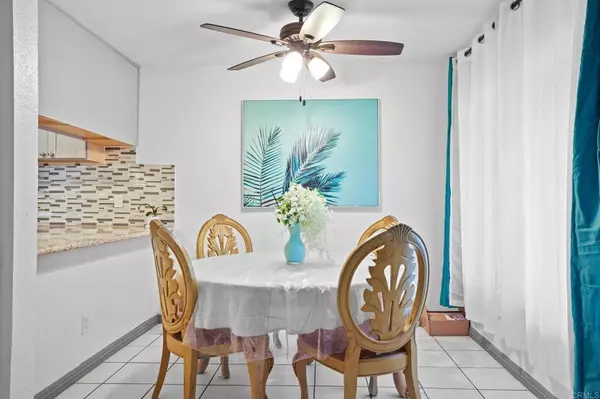 San Diego, CA 92105,2872 47th ST