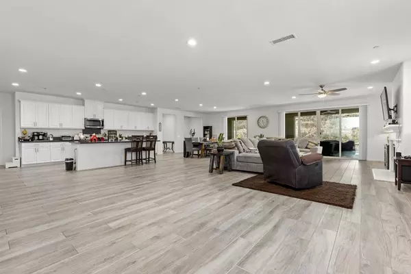 Murrieta, CA 92563,34885 Heartland LN