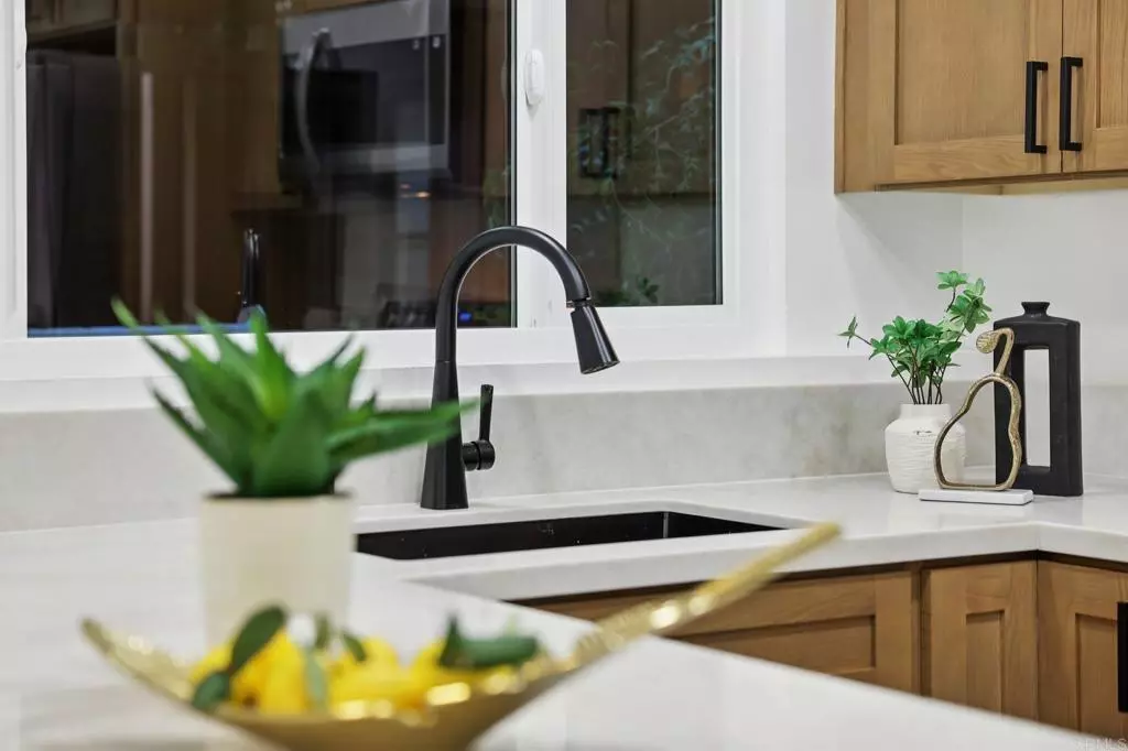 La Jolla, CA 92037,2600 Torrey Pines RD #A13