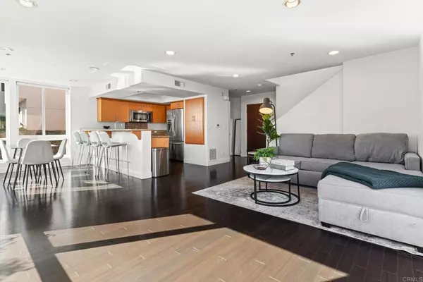 924 Hornblend ST #210, San Diego, CA 92109