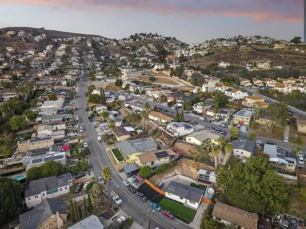 Spring Valley, CA 91977,893 Galopago ST