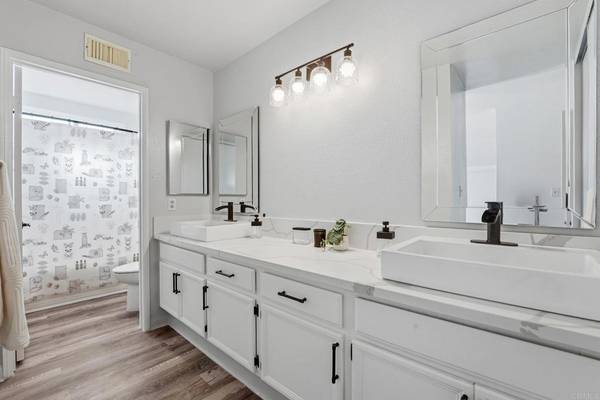 Santee, CA 92071,10534 Flora Verda CT