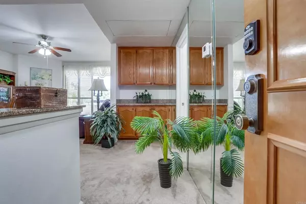 San Diego, CA 92110,5875 Friars #Apt 4404