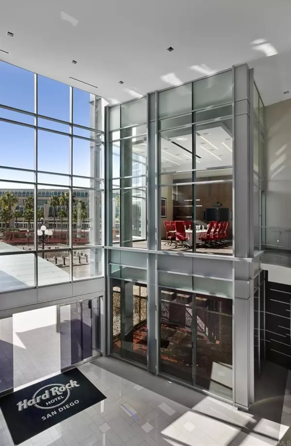 San Diego, CA 92101,207 5Th AVE #604