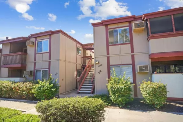 5553 Adobe Falls RD #12, San Diego, CA 92120