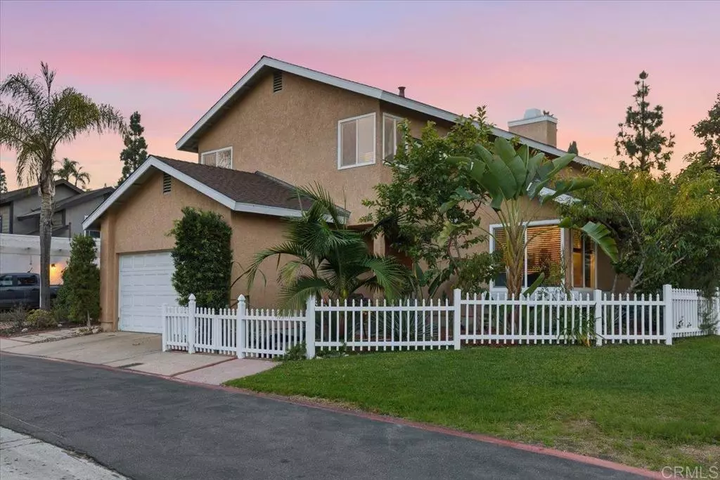 Spring Valley, CA 91977,2520 Graystone PL