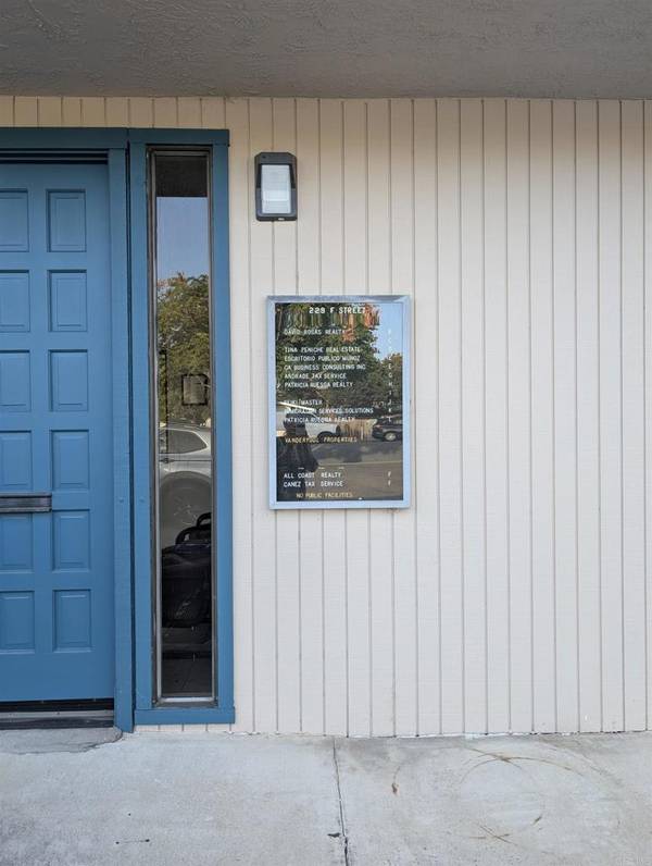 Chula Vista, CA 91910,229 F ST #J