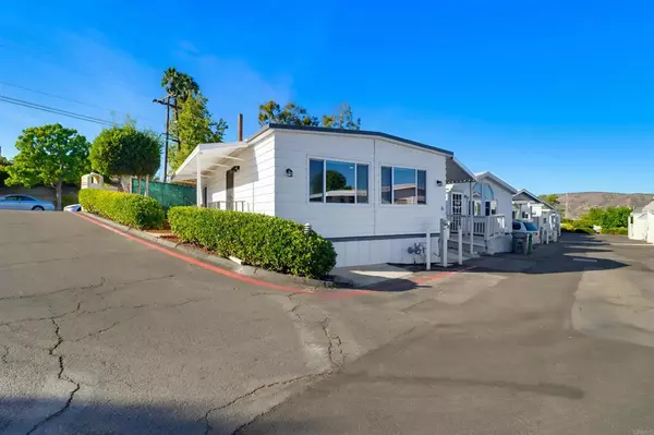 7908 Rancho Fanita DR #SPC 6, Santee, CA 92071