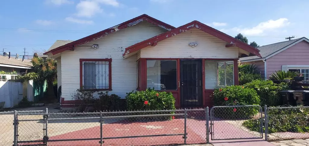 2132 36 Irving AVE, San Diego, CA 92113