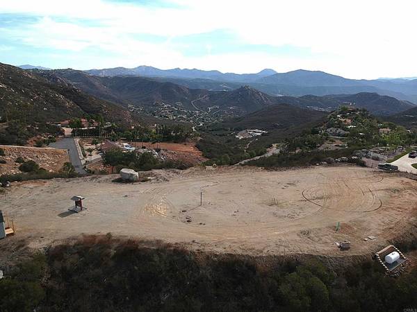 1496 Montana Serena CT, El Cajon, CA 92021