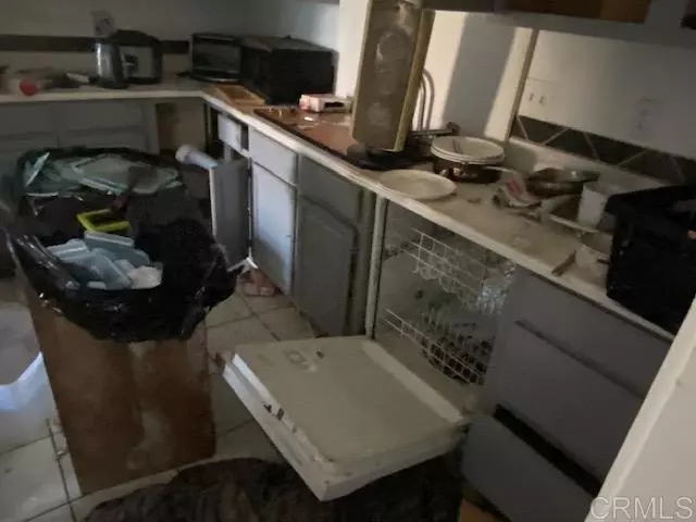 5676 Dehesa RD E, El Cajon, CA 92019