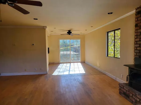 El Cajon, CA 92021,2335 Eucalyptus DR