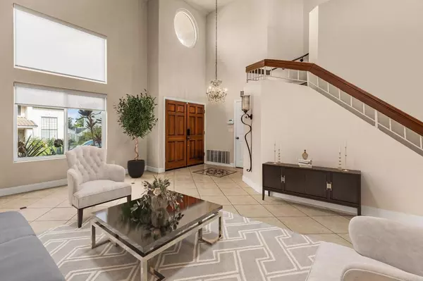 Bonita, CA 91902,5304 Lavade Ln