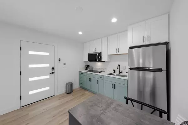 San Diego, CA 92117,3307 Cadden DR