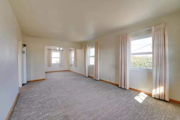 San Diego, CA 92105,5252 Pirotte DR