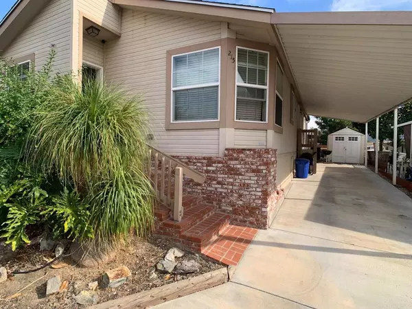 Lakeside, CA 92040,9395 Harritt Rd #215