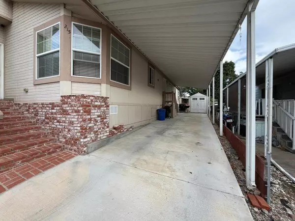 Lakeside, CA 92040,9395 Harritt Rd #215