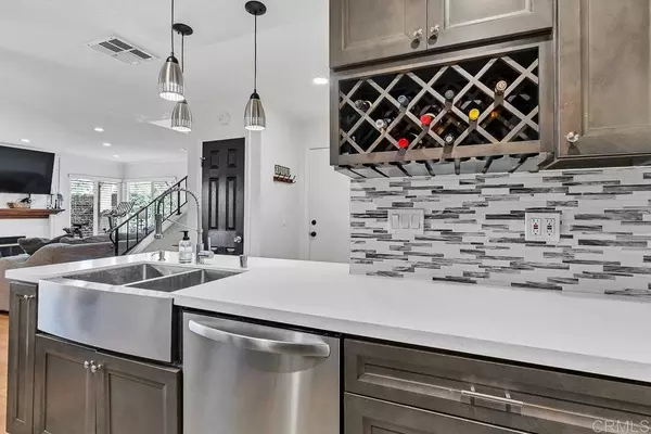 Santee, CA 92071,10727 Holly Meadows DR