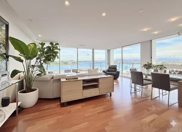 1810 Avenida del Mundo #503, Coronado, CA 92118