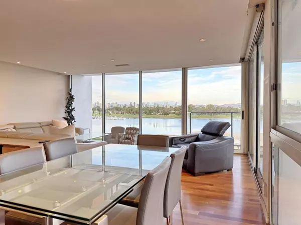 Coronado, CA 92118,1810 Avenida del Mundo #503