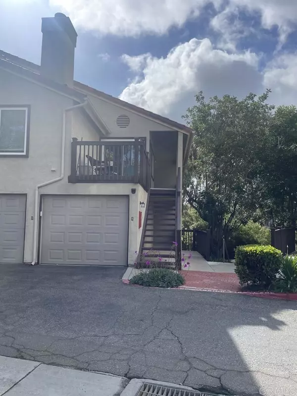 Carlsbad, CA 92009,3463 Caminito Sierra