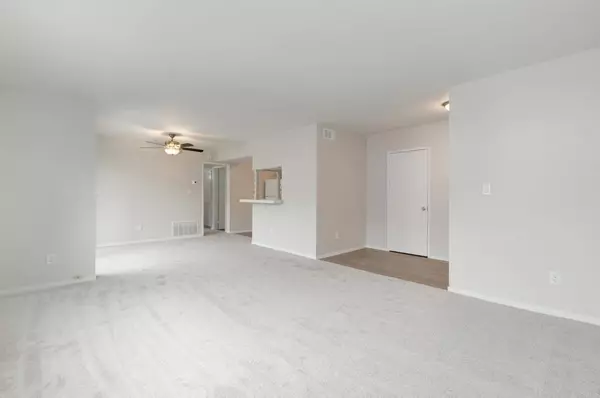 San Diego, CA 92120,6765 Alvarado RD #10