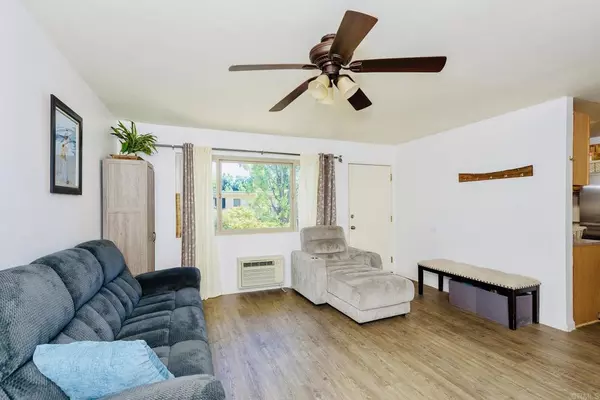 El Cajon, CA 92020,391 Emerald AVE #12