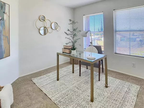 El Cajon, CA 92021,13802 Pinkard WAY #25