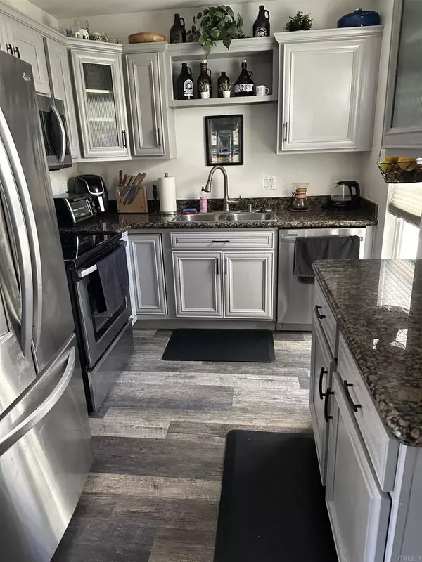 San Diego, CA 92109,1401 Reed AVE #3