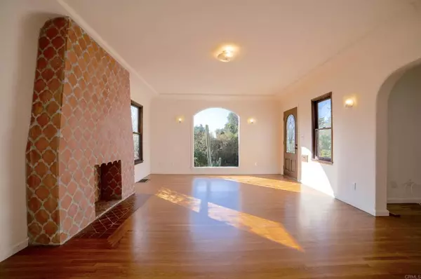 Chula Vista, CA 91911,362 PALM AVE