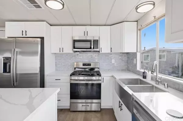 San Diego, CA 92114,402 63rd ST #115