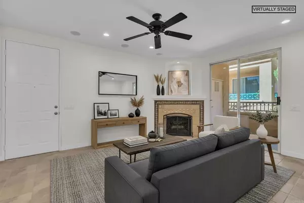 El Cajon, CA 92019,11442 Via Rancho San Diego #157