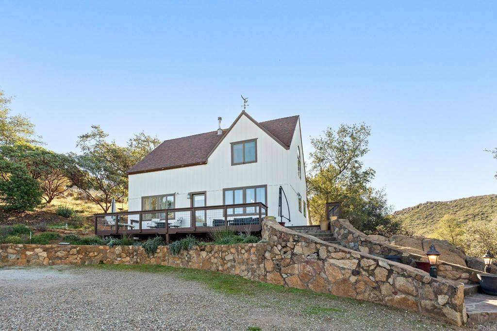 Alpine, CA 91901,22750 Illahee DR