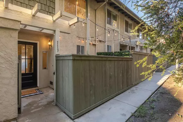 San Diego, CA 92115,3992 60th St #113